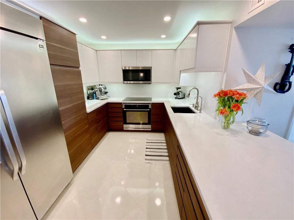 1 Las Olas Circle 510