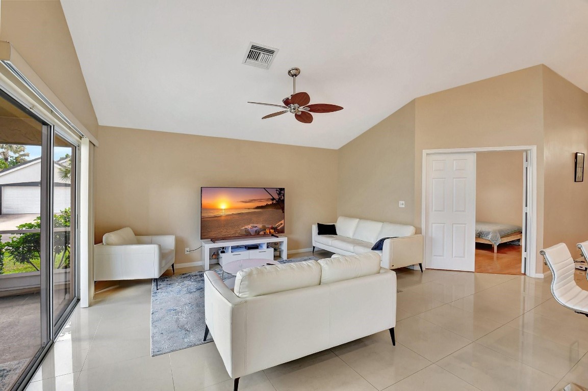 7521 Ironbridge Cir