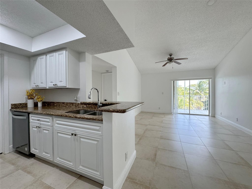 5672 Rock Island Road 270, Tamarac Unit: 270