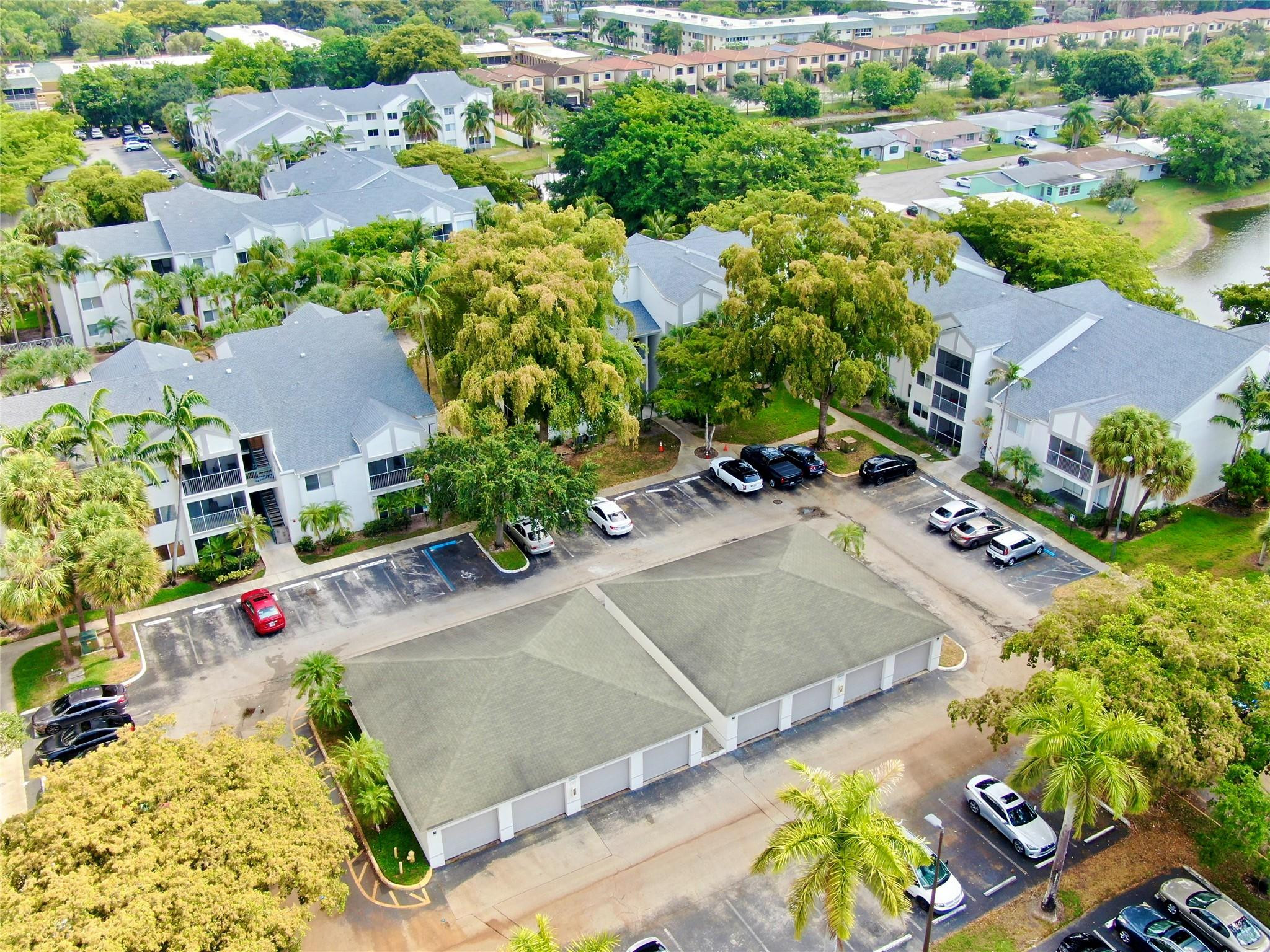 5672 Rock Island Road 270, Tamarac Unit: 270