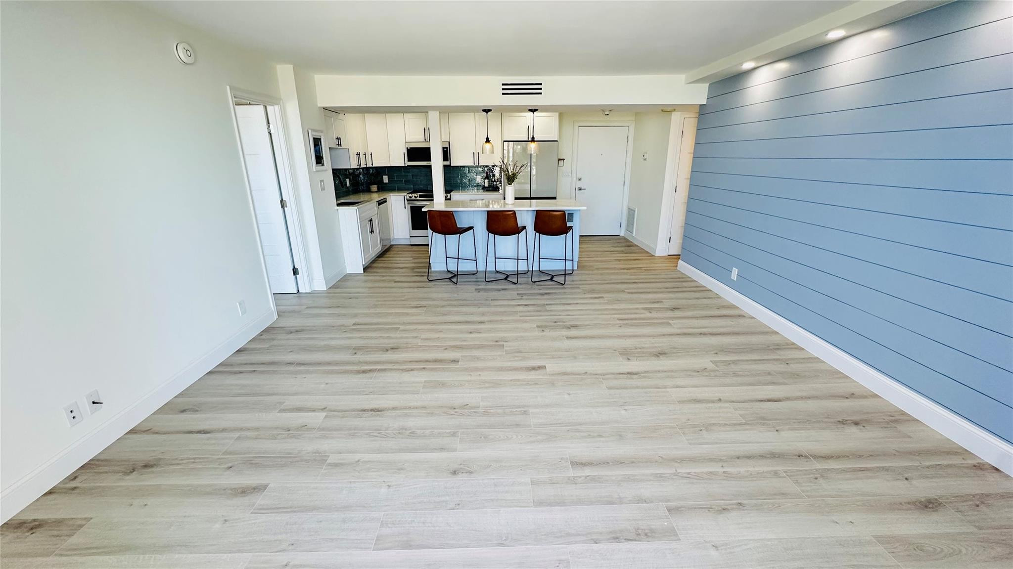 1 Las Olas Circle 815