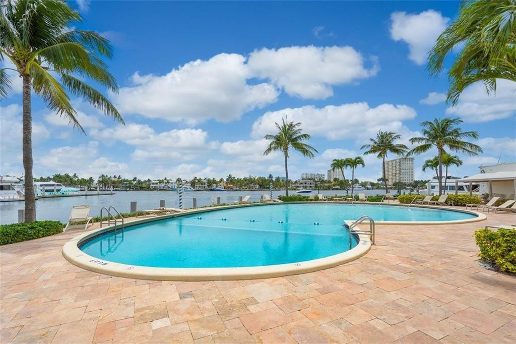 1 Las Olas Circle 815