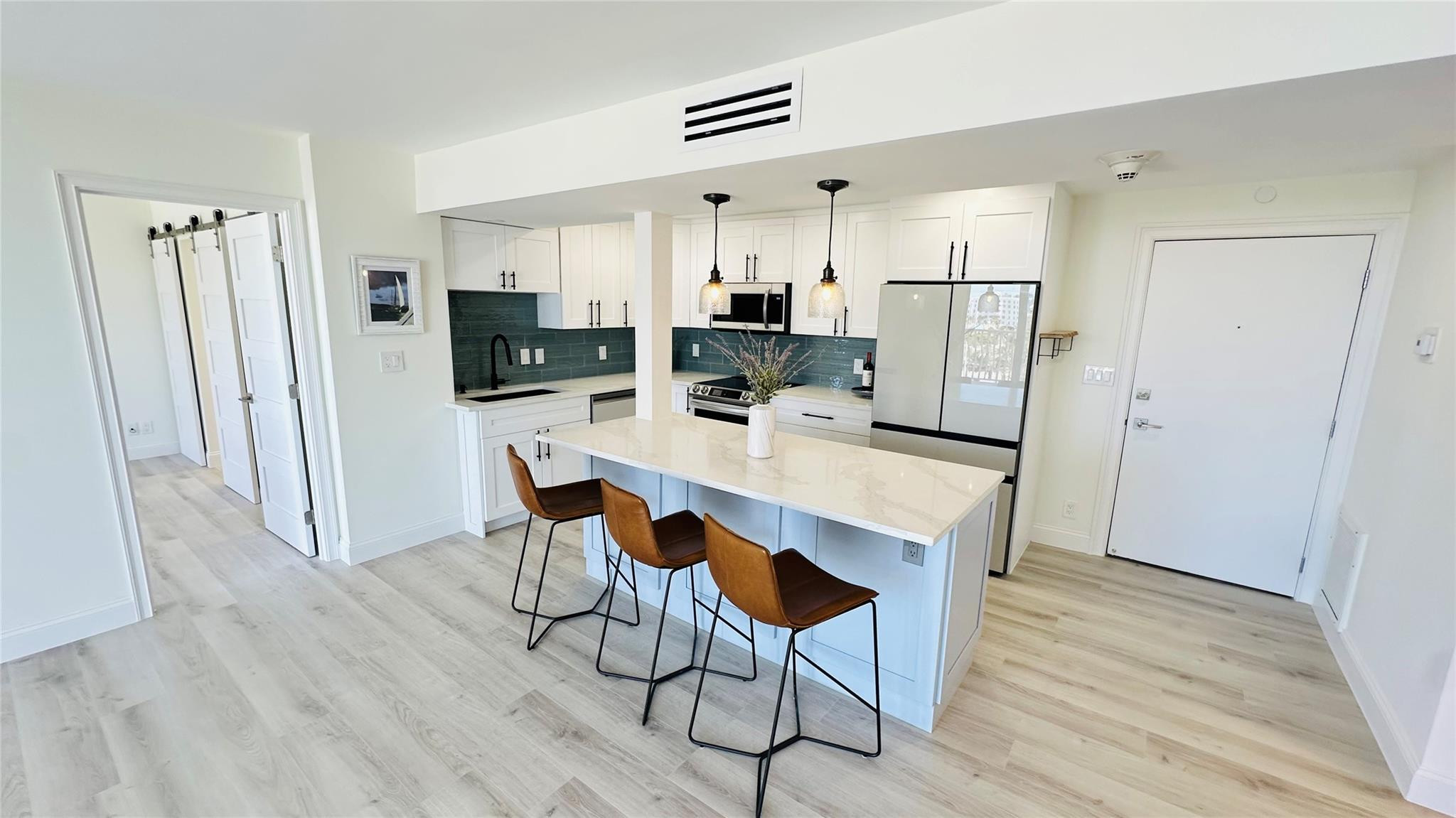 1 Las Olas Circle 815