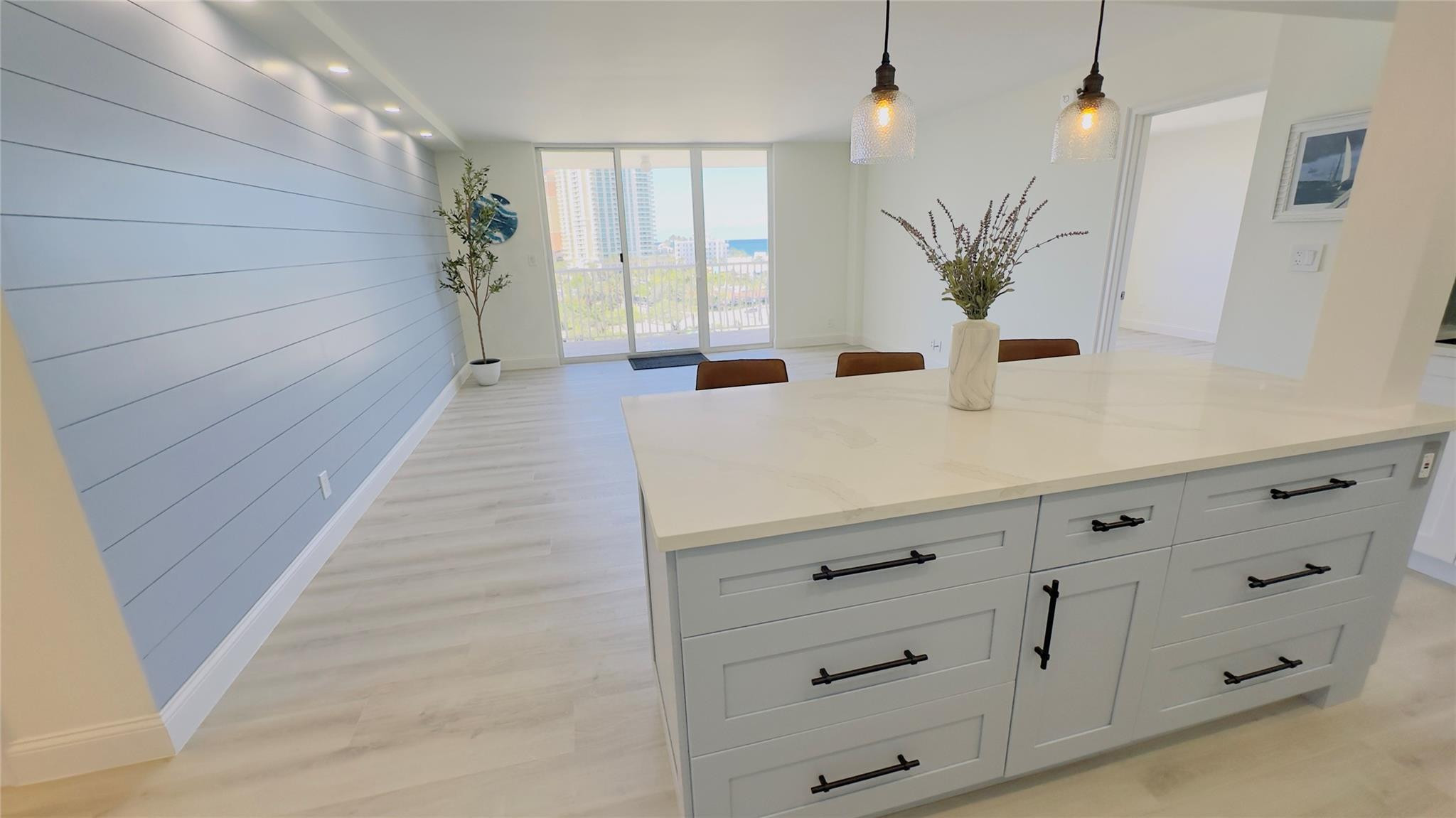 1 Las Olas Circle 815