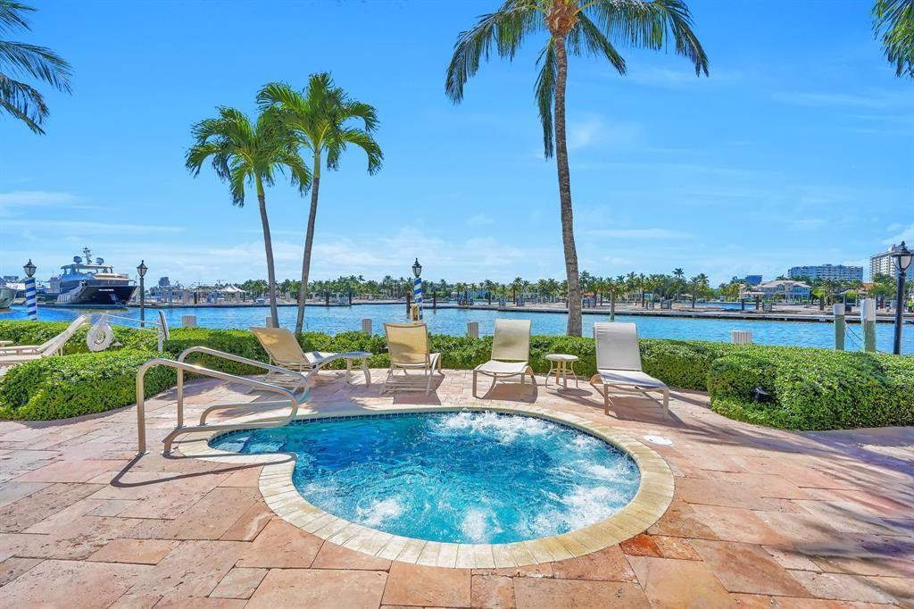 1 Las Olas Circle 815