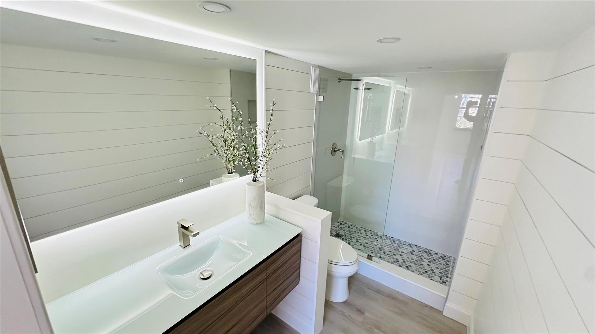 1 Las Olas Circle 815