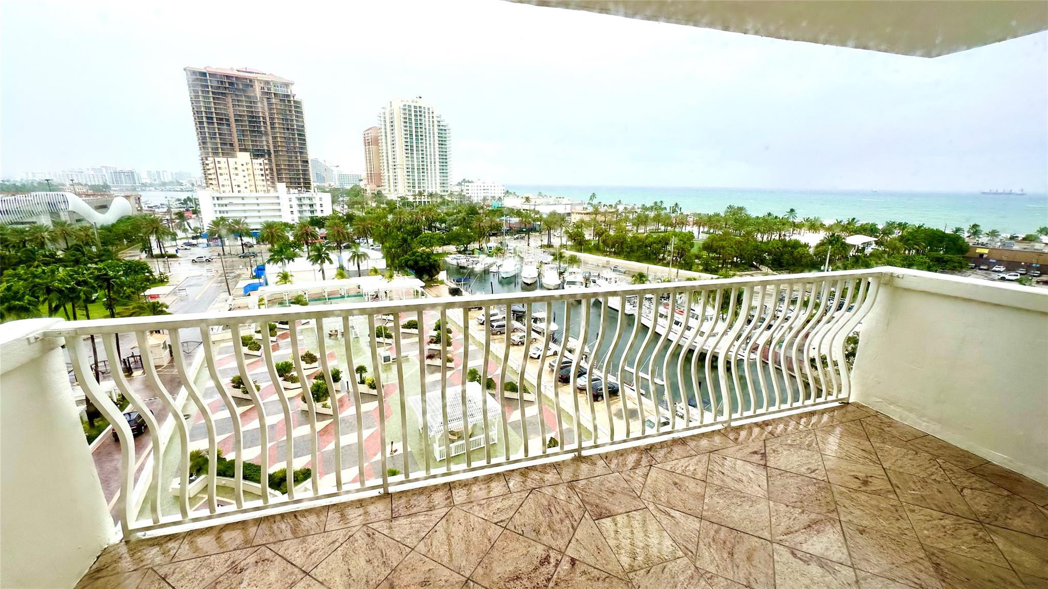 1 Las Olas Circle 815