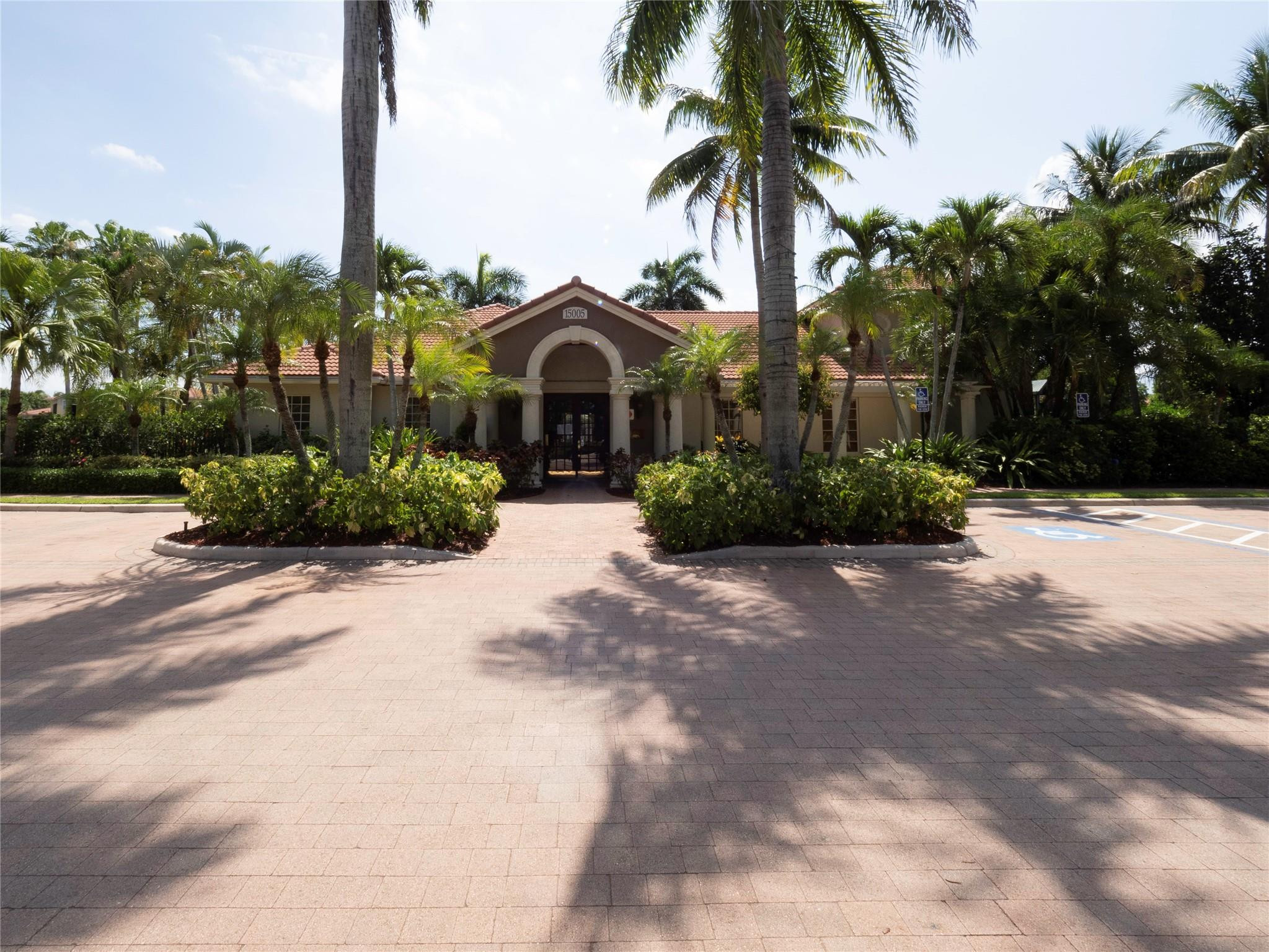 15085 Michelangelo Boulevard 201