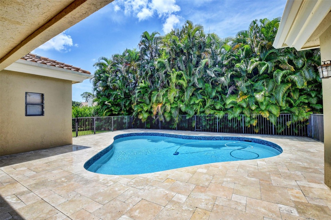 2700 NW 49th Street, Boca Raton