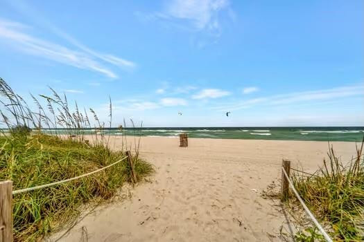 6345 Collins Ave 623