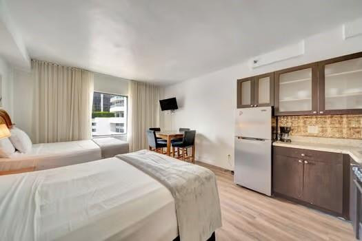 6345 Collins Ave 623