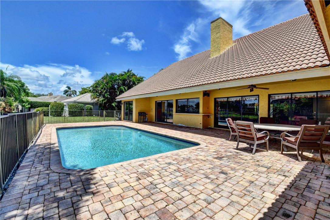 3110 Equestrian Dr