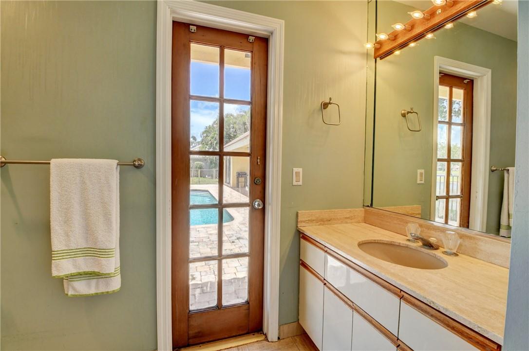 3110 Equestrian Dr