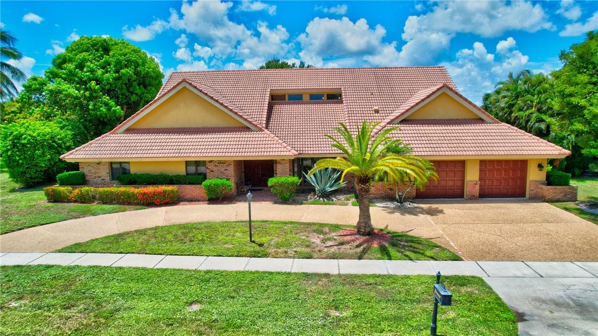 3110 Equestrian Dr