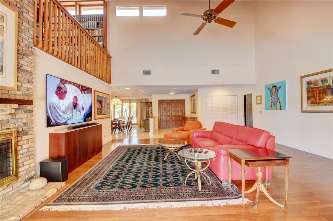 3110 Equestrian Dr