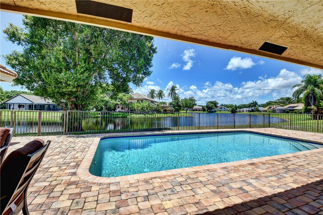 3110 Equestrian Dr