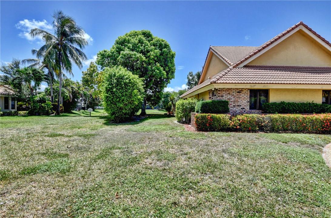 3110 Equestrian Dr