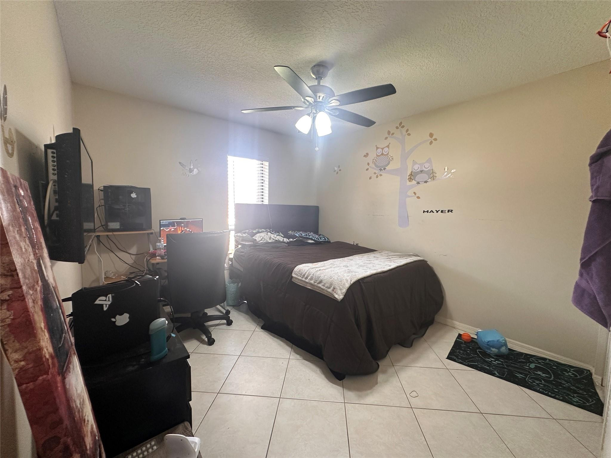 7106 NW 38th St