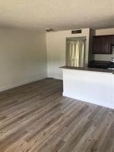 1715 Meadows Cir -