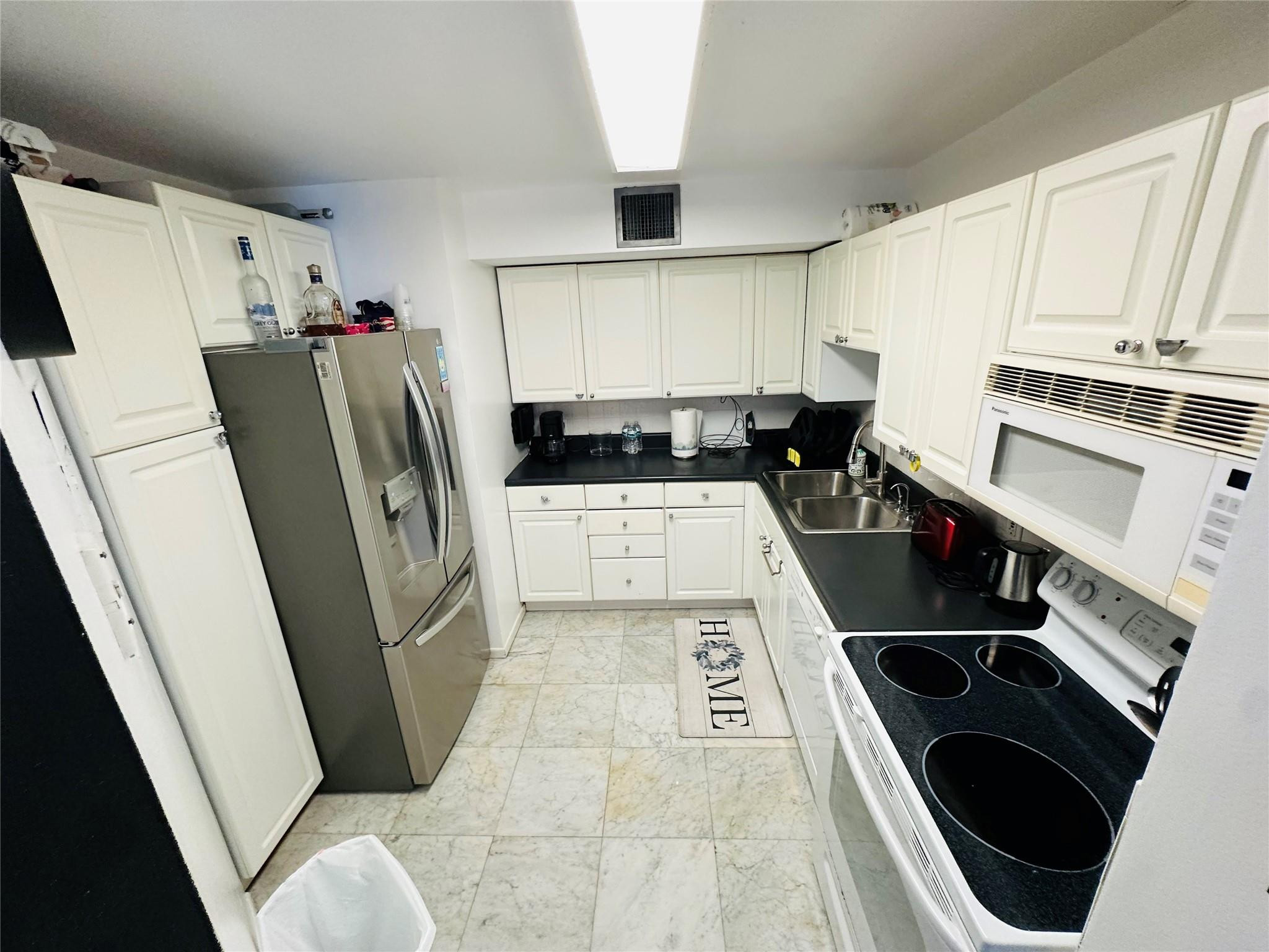 1 Las Olas Circle 1117