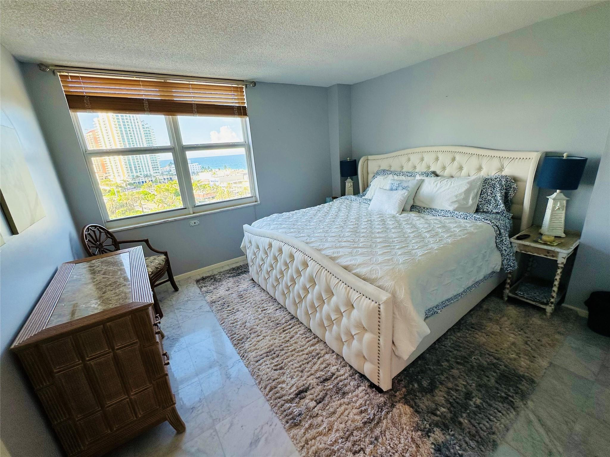 1 Las Olas Circle 1117