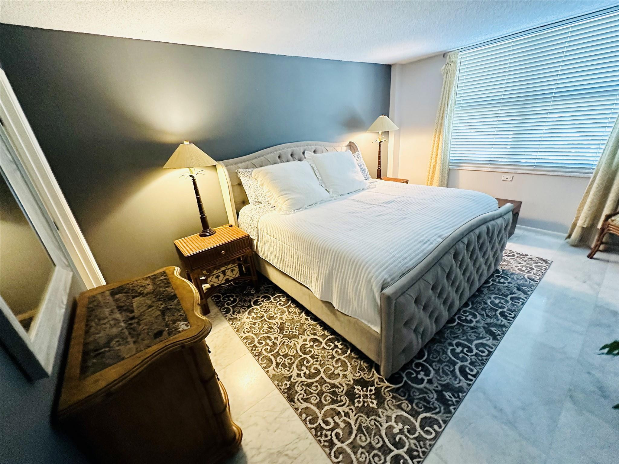 1 Las Olas Circle 1117