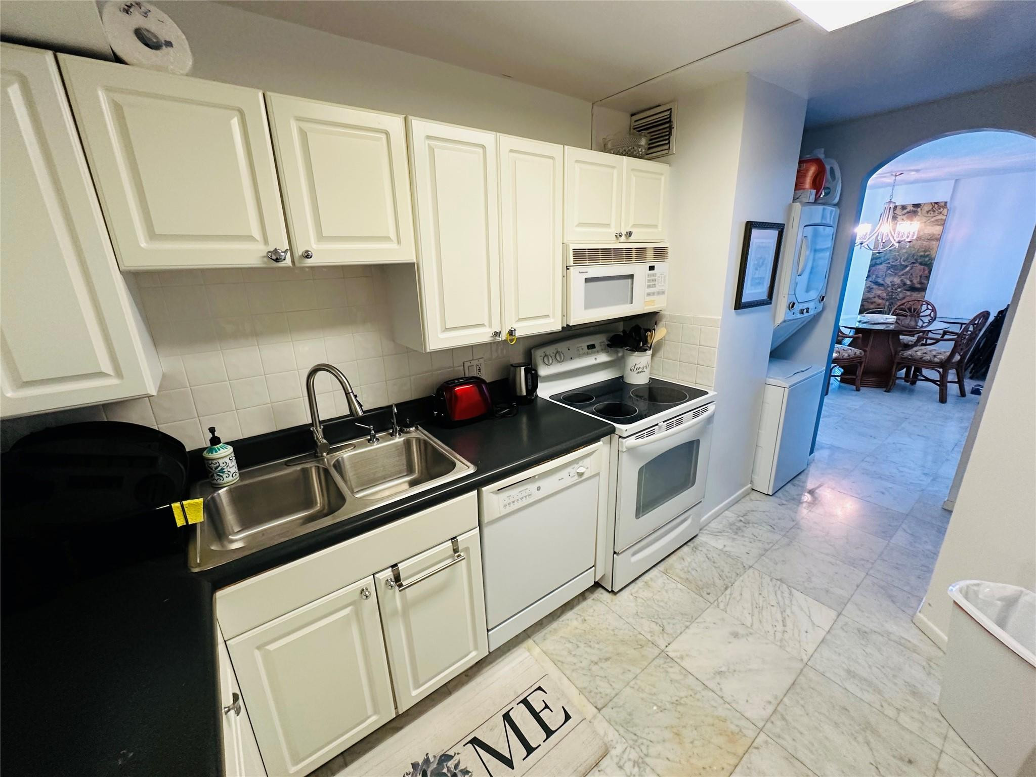 1 Las Olas Circle 1117