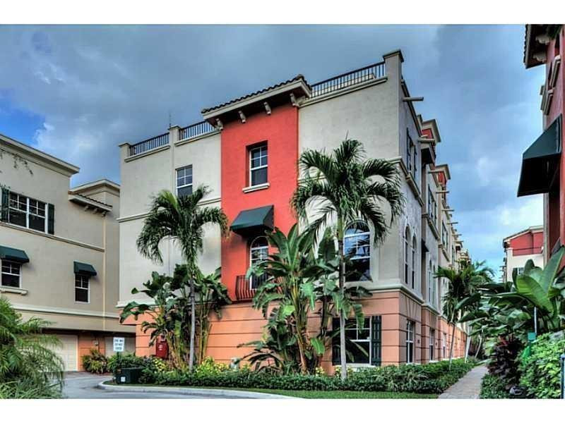 1033 NE 17th Way 1201