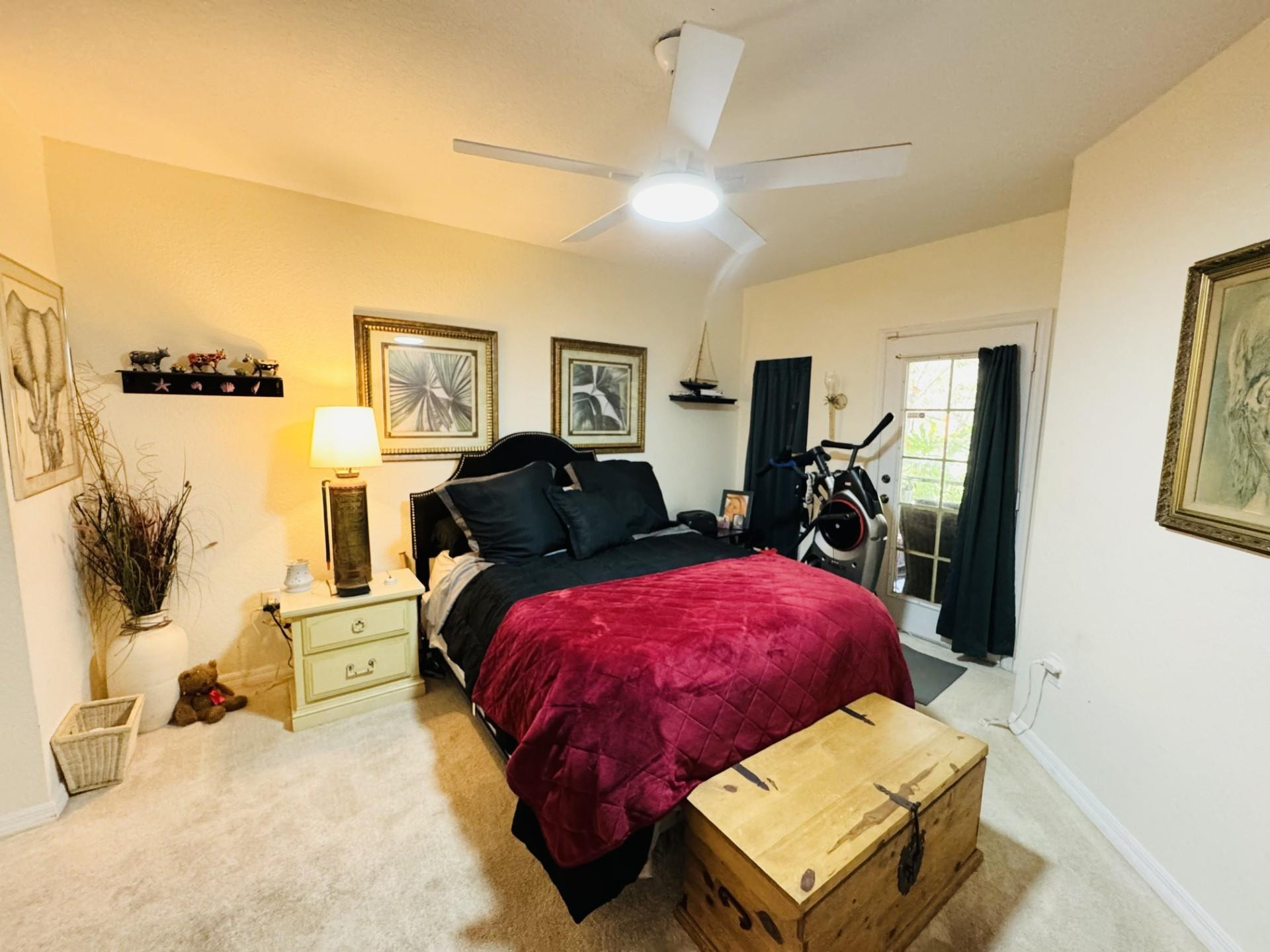 1207 Belmont Pl 1207