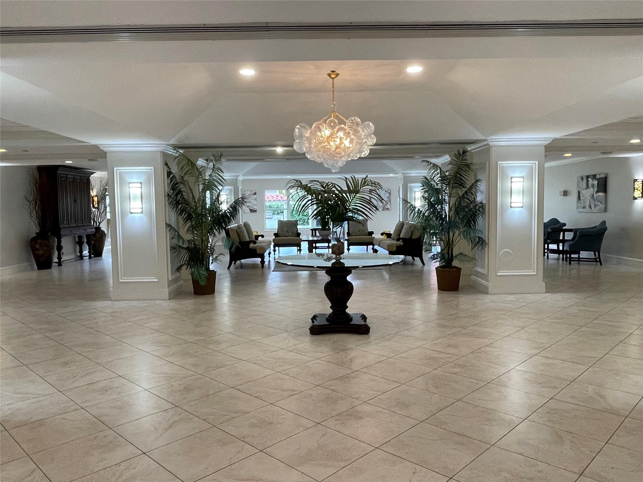 3200 Port Royale Dr 2011