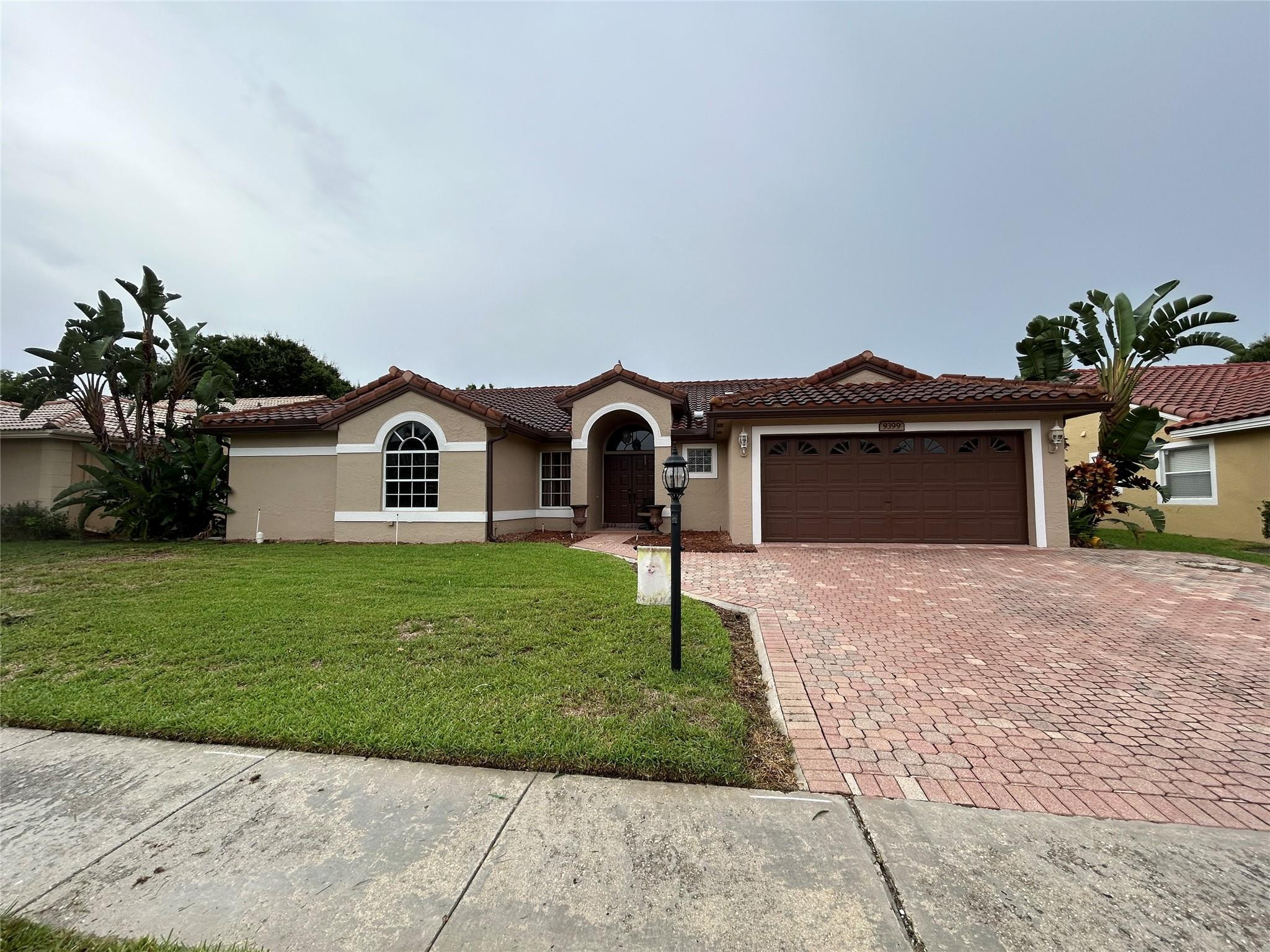 9399 Lake Serena Dr