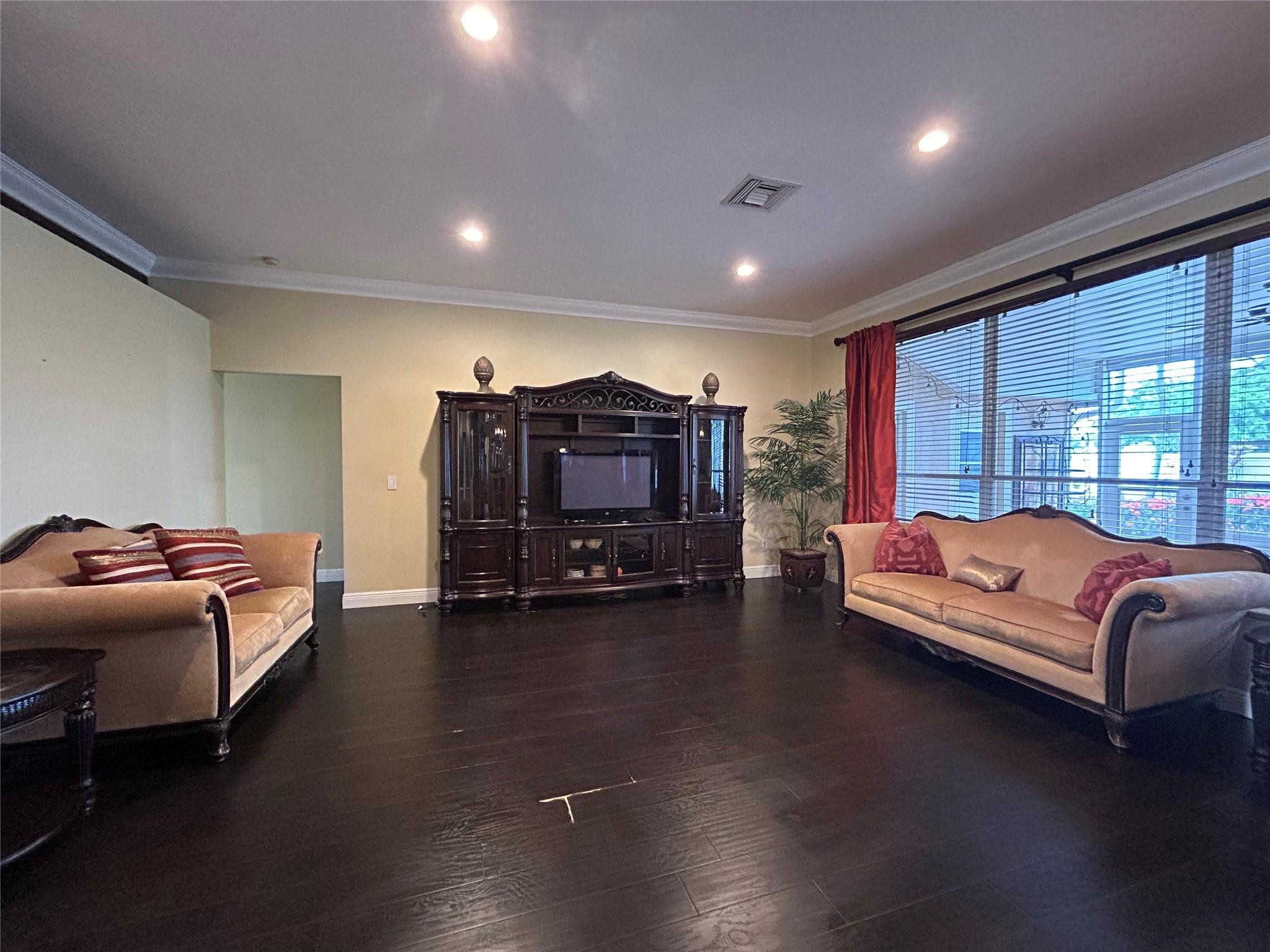 9399 Lake Serena Dr