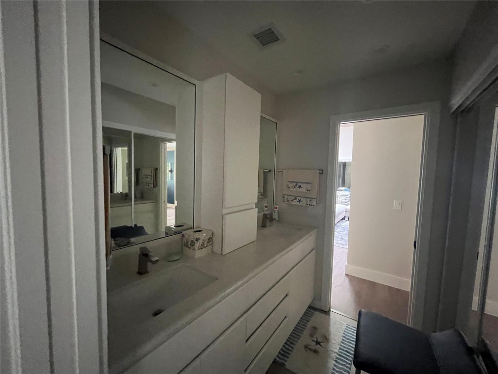 6925 Rain Forest Dr 6925