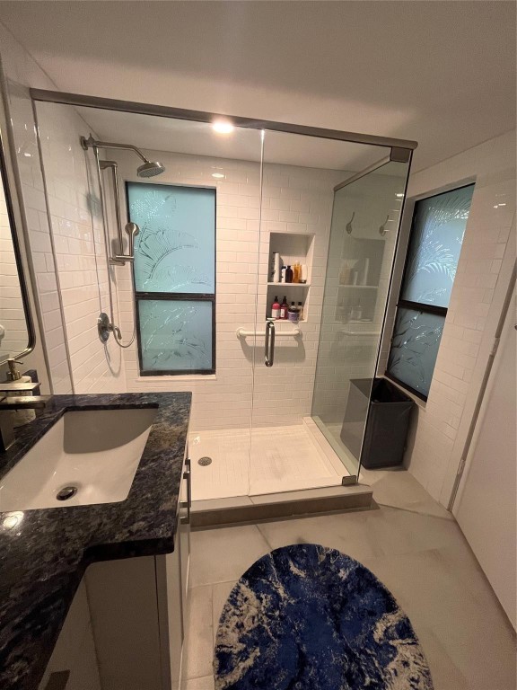 6925 Rain Forest Dr 6925