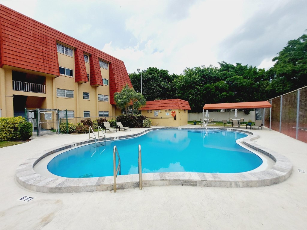 22605 SW 66th Ave 102B