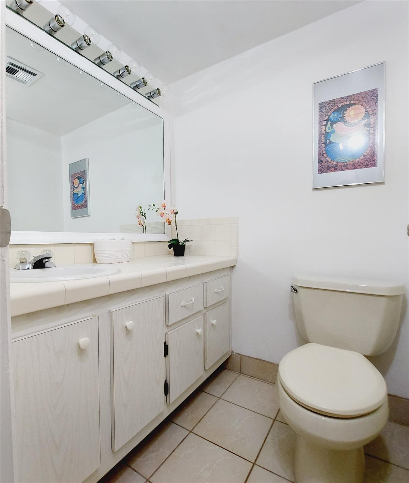 22605 SW 66th Ave 102B