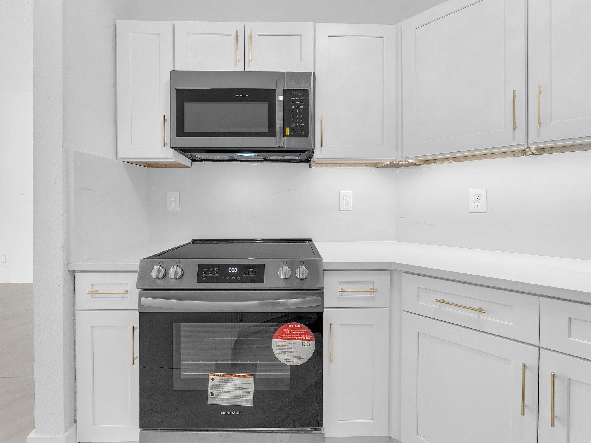 896 Pipers Cay Dr 143