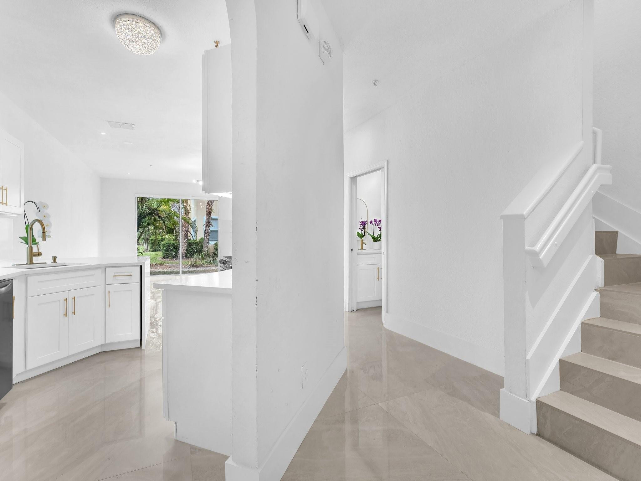 896 Pipers Cay Dr 143