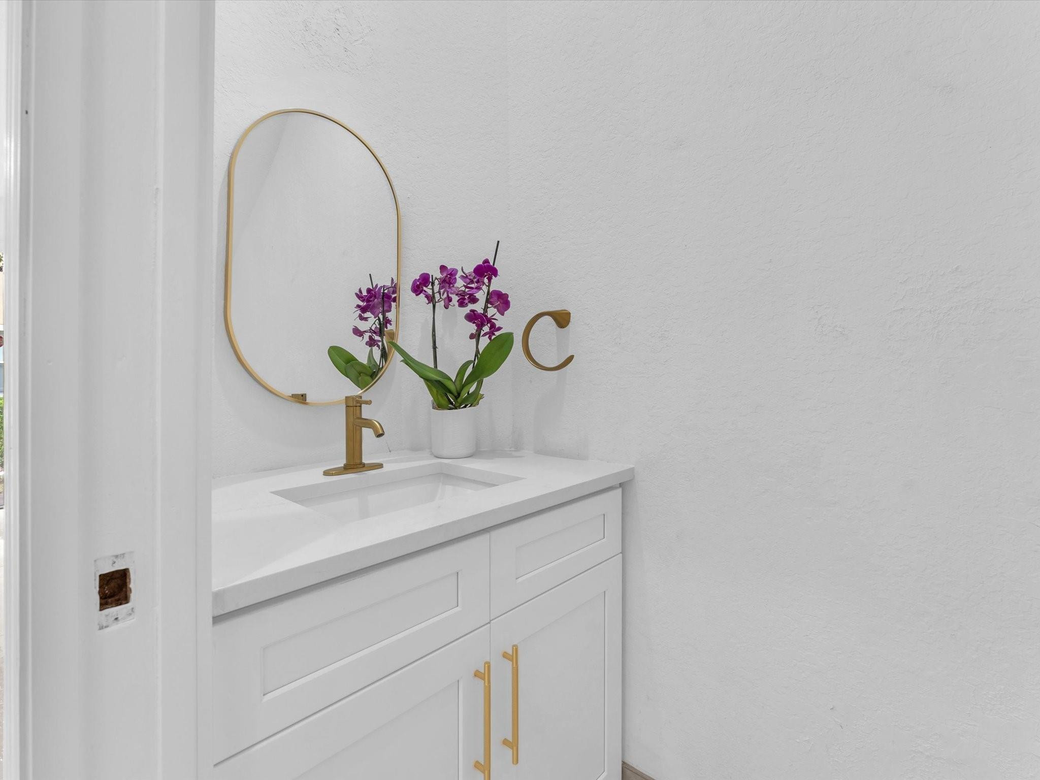 896 Pipers Cay Dr 143