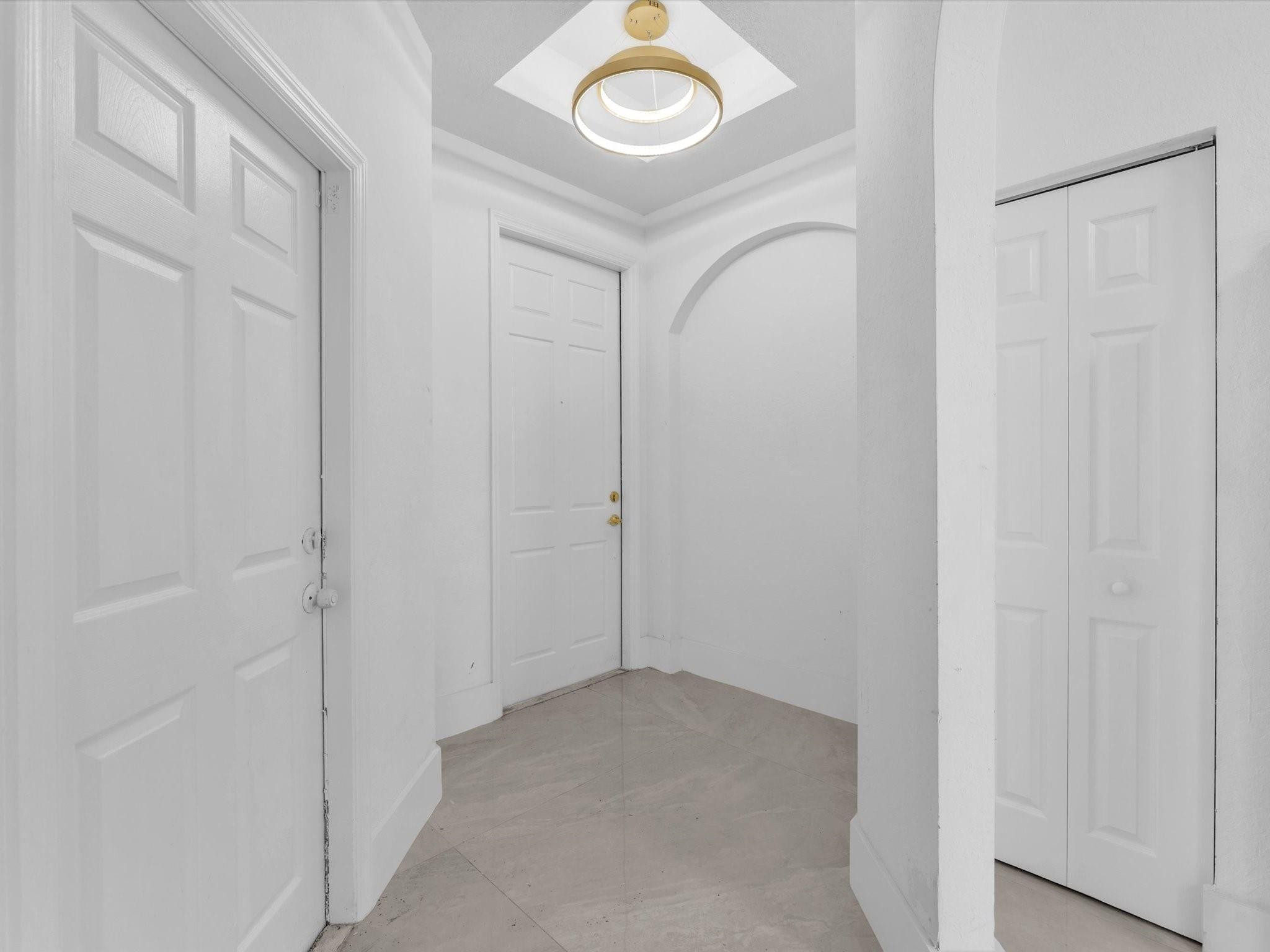 896 Pipers Cay Dr 143