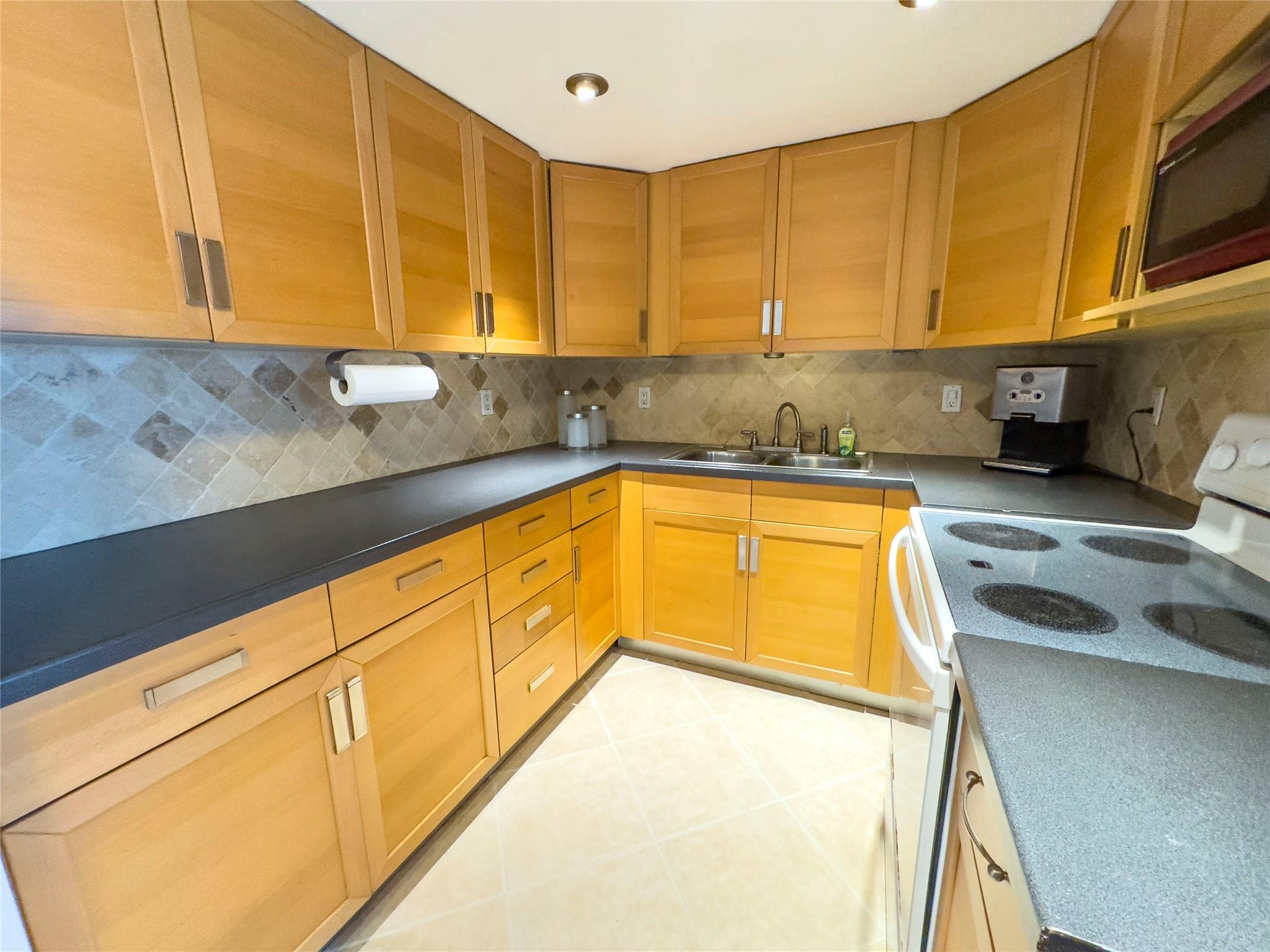 505 NE 20th Ave 114