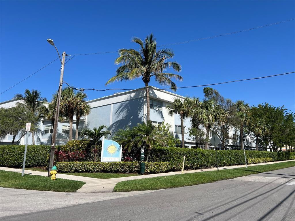 505 NE 20th Ave 114
