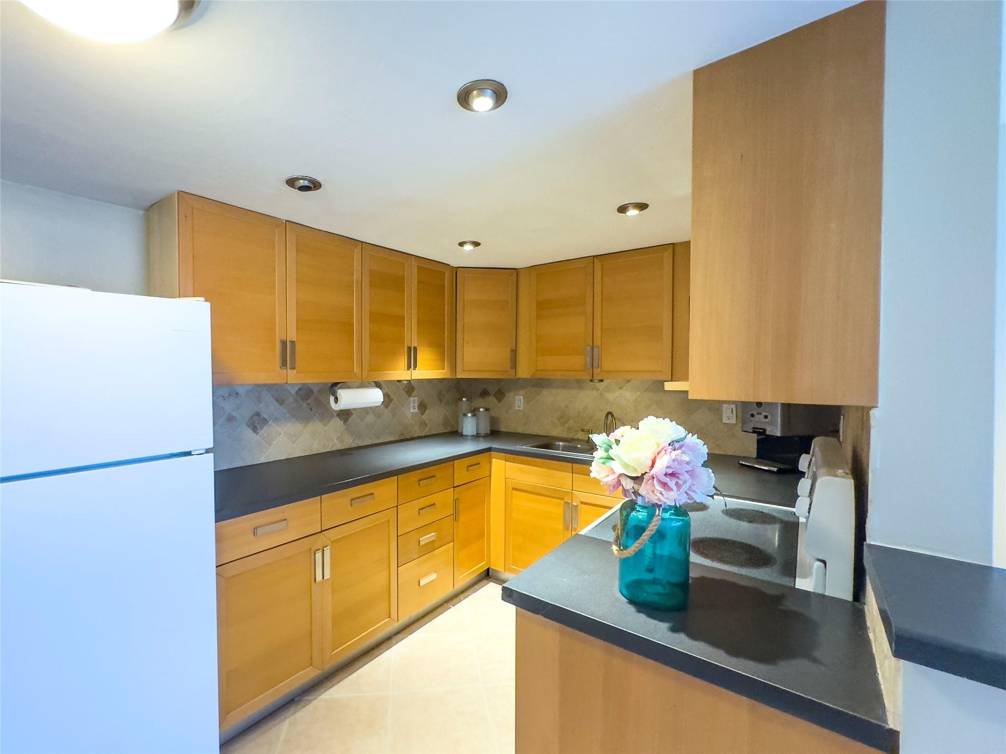 505 NE 20th Ave 114