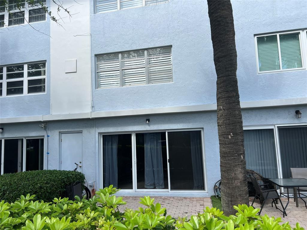 505 NE 20th Ave 114