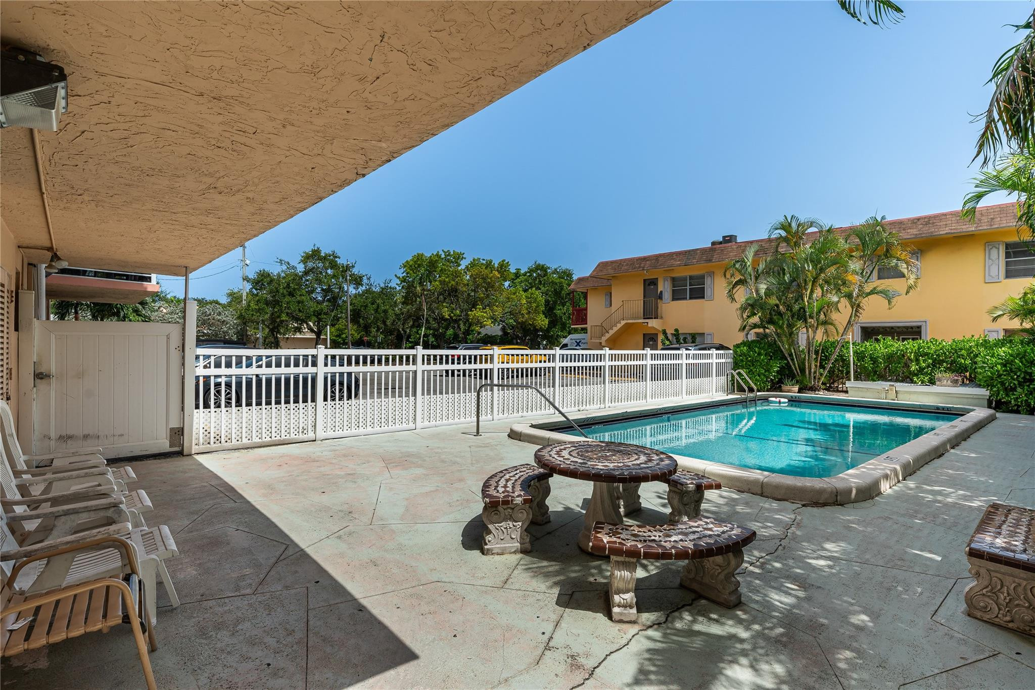 1830 Dixieanna St 602