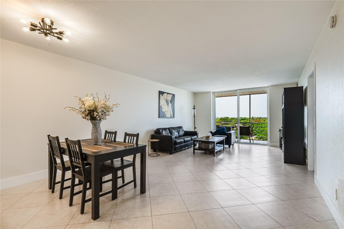 1830 Dixieanna St 602