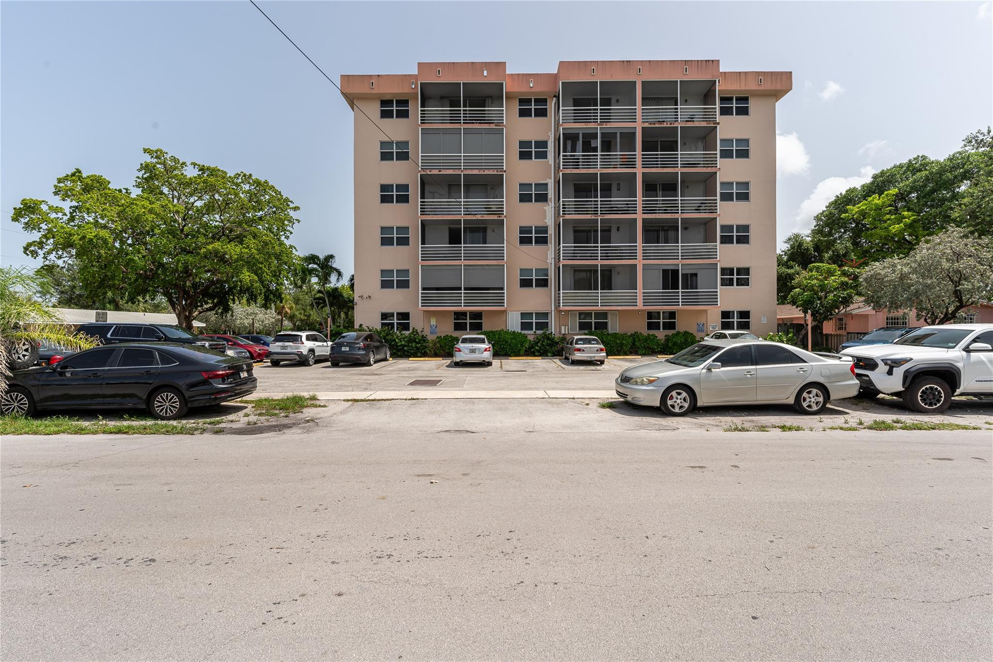 1830 Dixieanna St 602