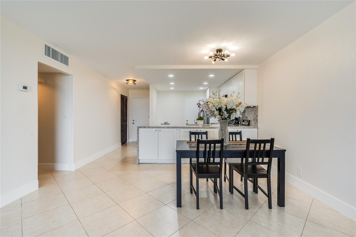 1830 Dixieanna St 602