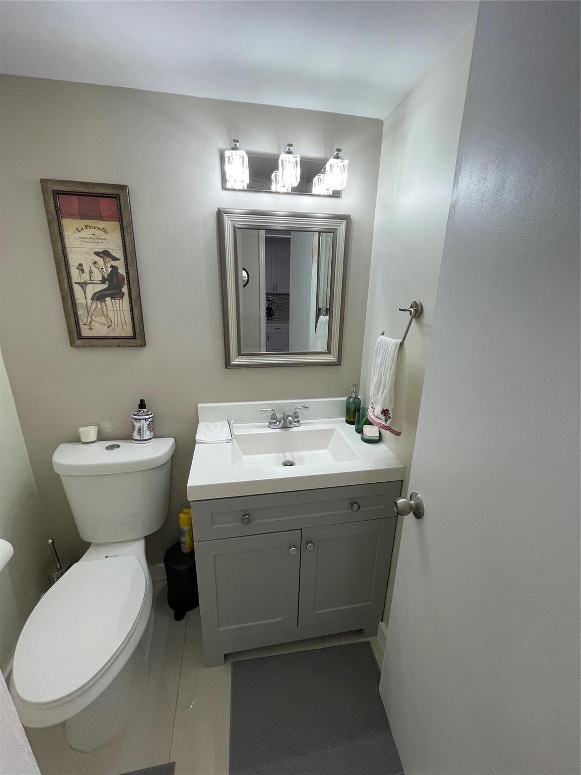 400 NE 20th St d308