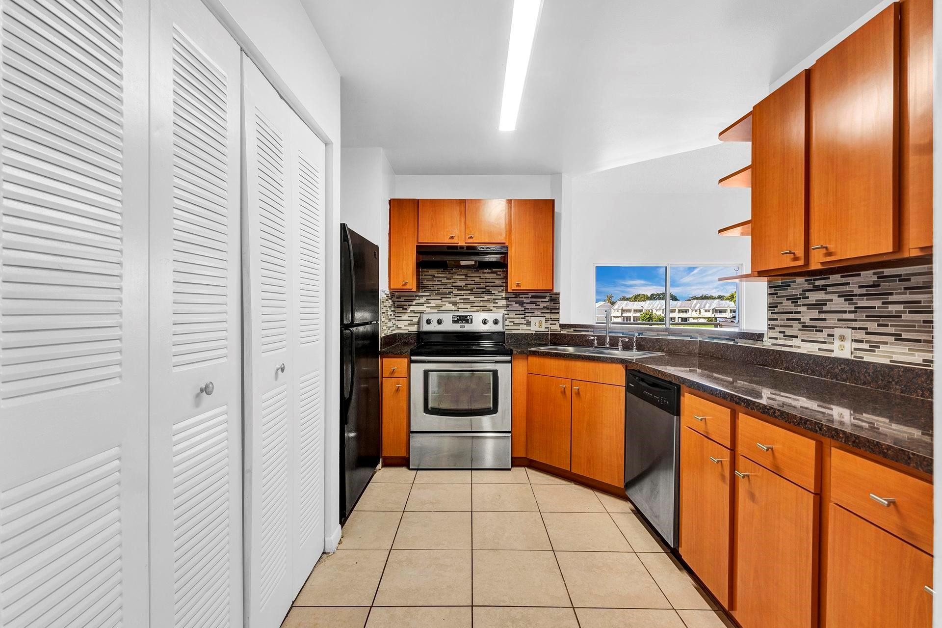 3449 NW 44th St 205